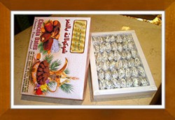 Dates Almond Chocolate - Black